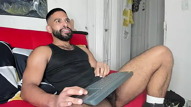 sweatyhairypig23's Live XXX Chat