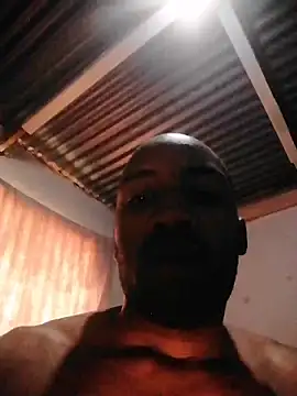 cougarpleaz's Webcam Show