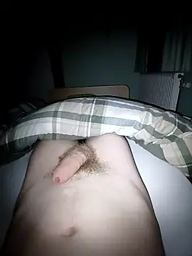 Knuffelbeertje20 Live XXX-Chat