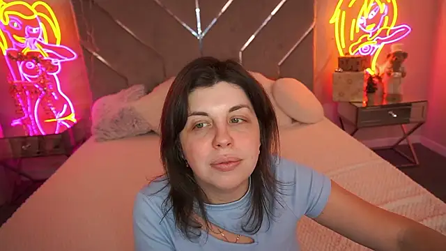 MirandaWong's Live XXX Chat