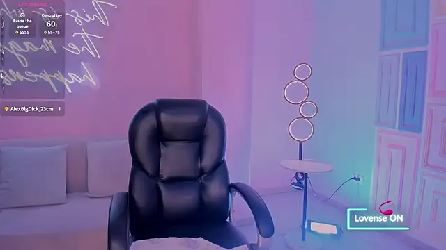 MaddisonLowe 现场XXX聊天