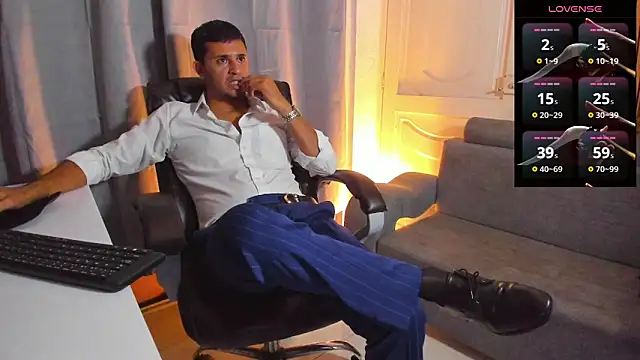 Hideintheoffice Live XXX-Chat