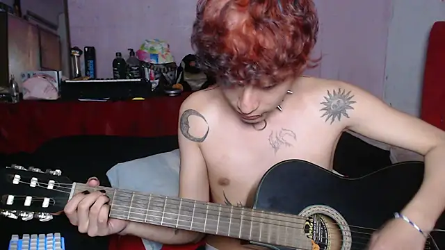 Živý XXX chat Alien_Twink