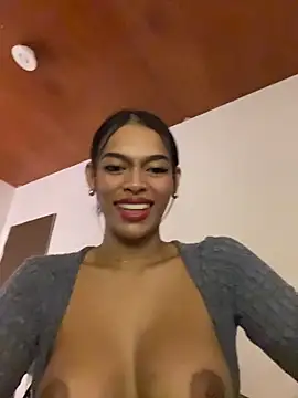 ClaryFrayx's Live XXX Chat