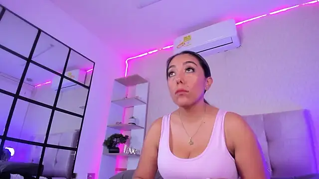 Evagatte's Live XXX Chat