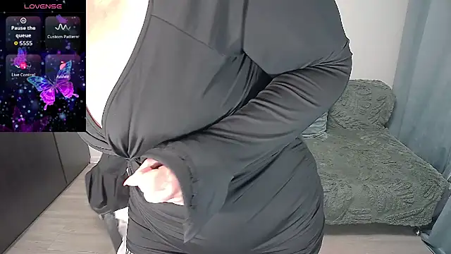 erikaerika's Live XXX Chat