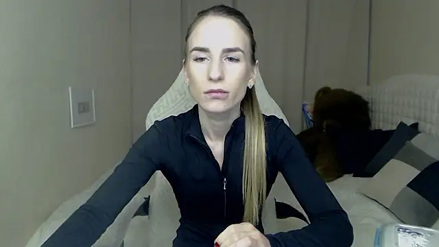 DeboraHorny 现场XXX聊天