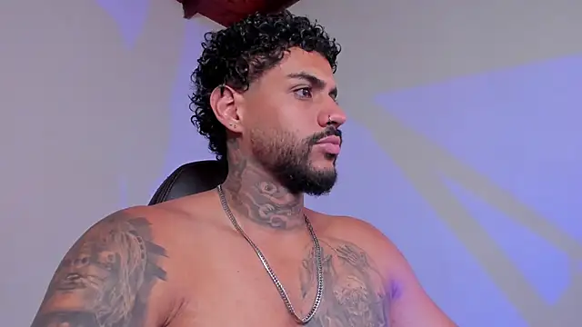 LuigiVitale_1のライブXXXチャット