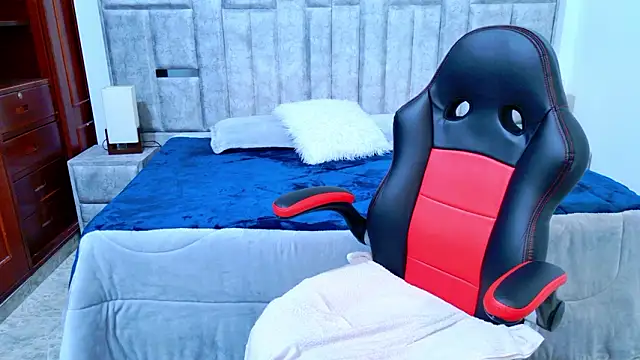 laureentt_'s Live XXX Chat