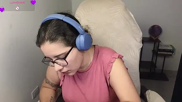 blue__moon_'s Live XXX Chat