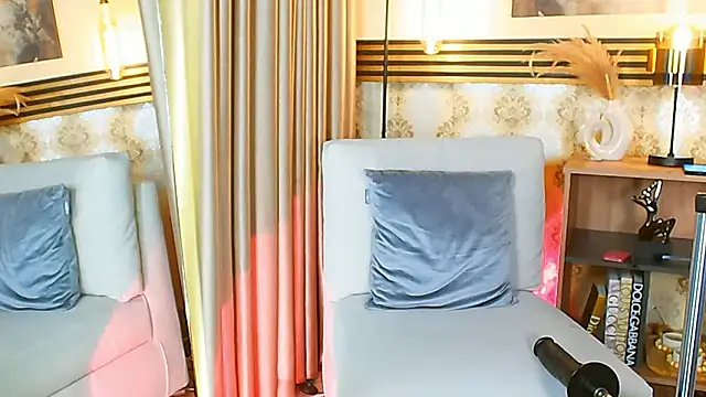 Madissononee's Live XXX Chat