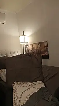 NinaDOM4CUM's Webcam Show