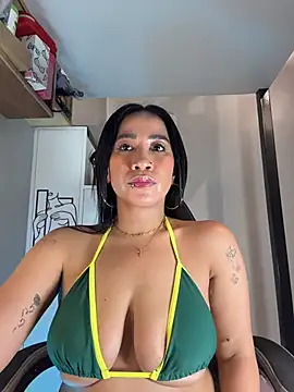 Show Webcam de AsianMilfSheryl