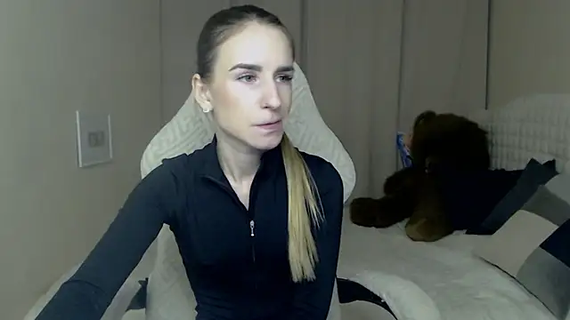 DeboraHorny Chat XXX in diretta