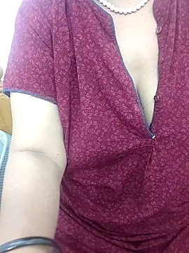 Živý XXX chat Tamil_aishu09