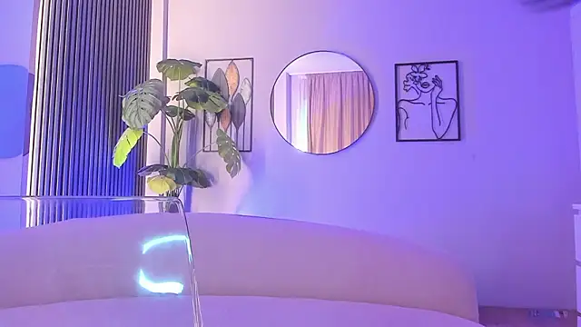 Chat +18 de KaylaLuxx_ ao vivo