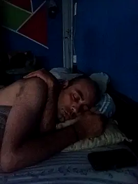 Pela1984's Live XXX Chat