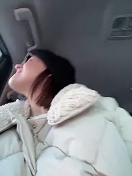 Chat +18 de RinaCat ao vivo