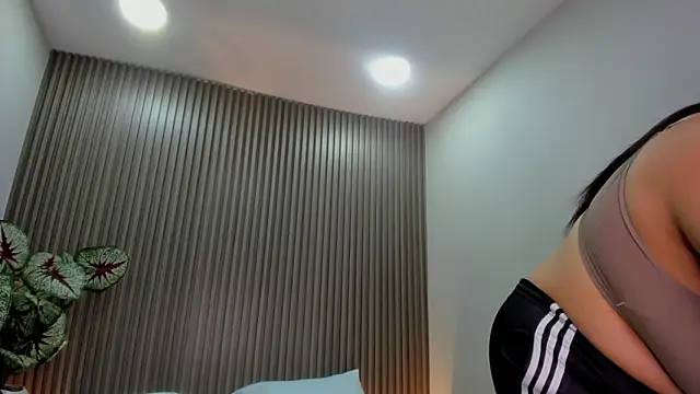 dania_miller_'s Live XXX Chat