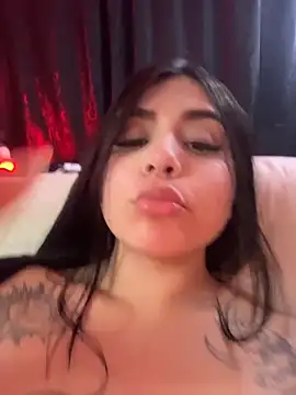 Im-Ali's Live XXX Chat