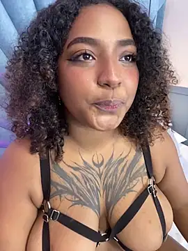 Cristal-Jonnes – Naživo XXX chat