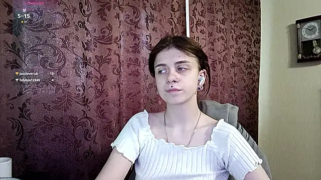 IleanaPishko's Live XXX Chat