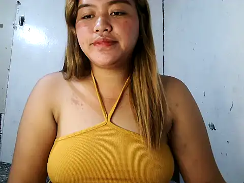 Živý XXX chat Yummy_miccah26