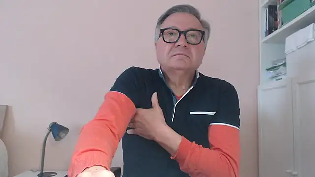 YOU6me's Webcam Show