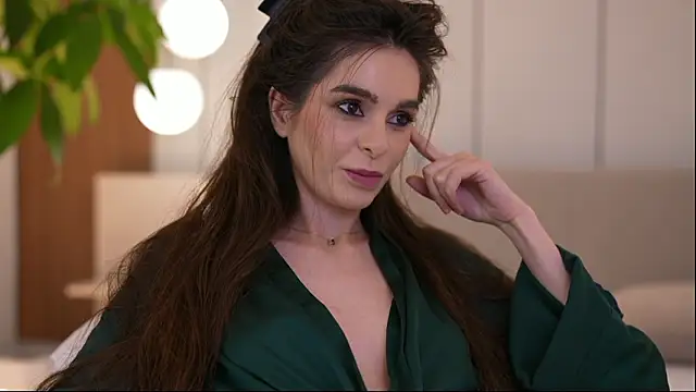 DoviaClaire élő XXX-chatje