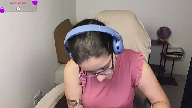 blue__moon_'s Live XXX Chat