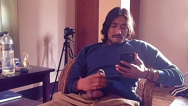 Gre3k_god Show in webcam