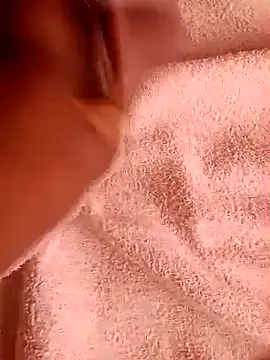 عرض كام HulkingShield