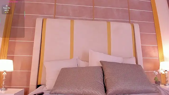 TahliaMoreau: онлайн-секс-чат