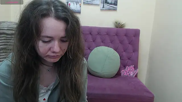 MonikaSkyfull's Live XXX Chat