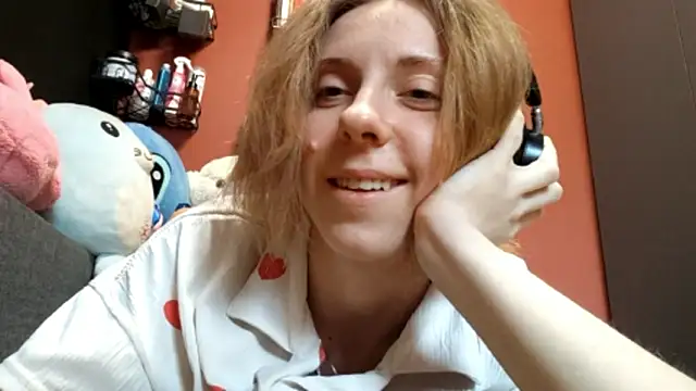 TiaraHeneganのライブXXXチャット