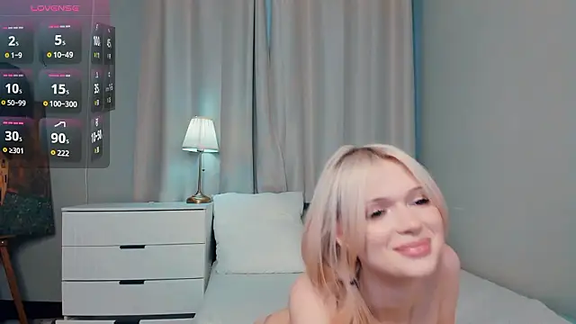 LaureMestler's Live XXX Chat