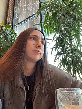 XXX chat uživo modela Lina_________