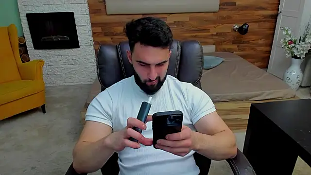 Chat XXX ao vivo de MicahLane