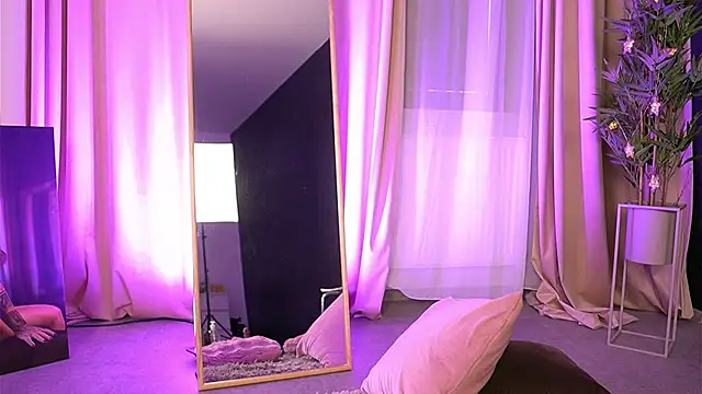 firesbomb777 Adlı Modelin Canlı XXX Sohbeti