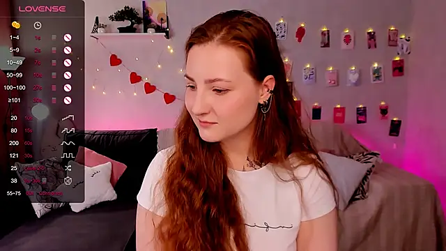 Онлайн чат XXX velvet_cherry_