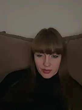 Kamilochka2951 Live XXX-chat