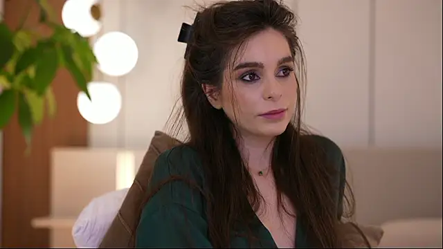 Chat +18 de DoviaClaire ao vivo