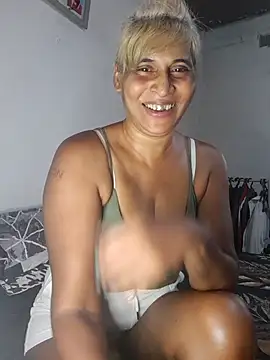 Chatroom XXX en direct de Goodgirlsue_77