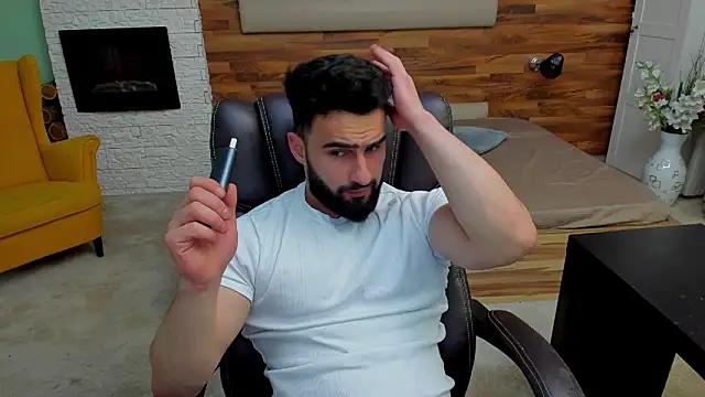 MicahLane 即  時 XXX 聊天