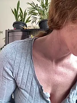 XXX chat uživo modela AnnikaRose