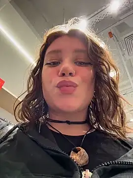 lucy-joy – Naživo XXX chat