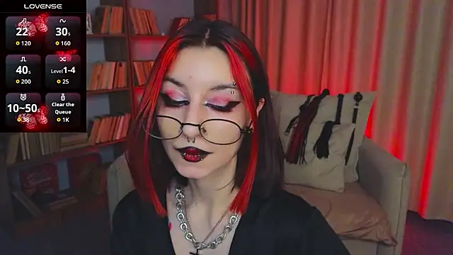 Mistress__Marcelline 即時 XXX 聊天