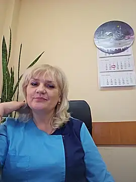 AliceStar333's Live XXX Chat