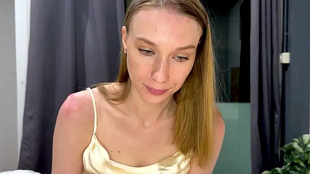 Linaspicee's Live XXX Chat