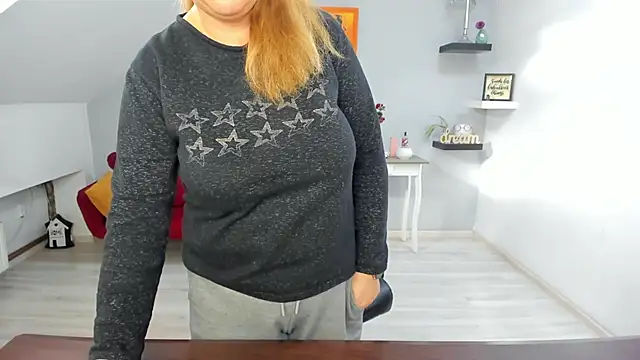 LollaGirl – Naživo XXX chat